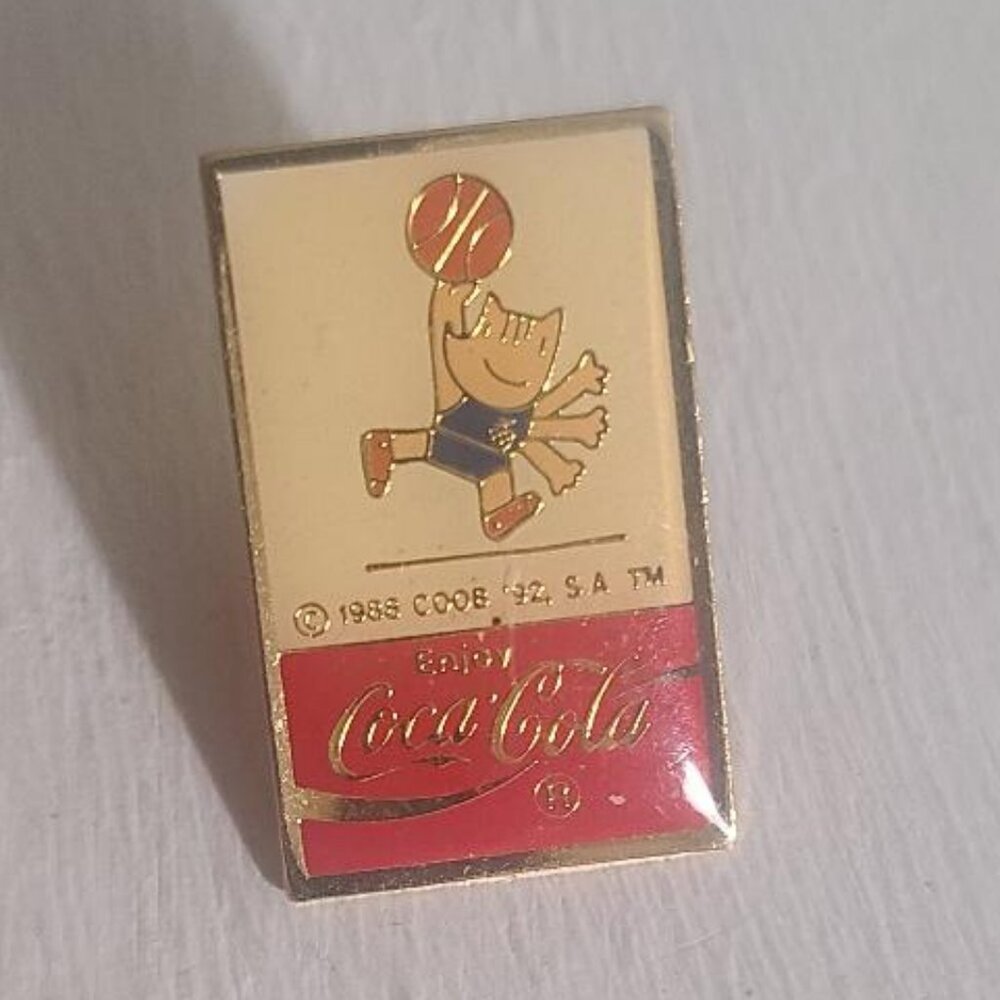 Barcelona Olympics 1992 Coca Cola Basketball Lapel Pin - Olympic Cobi Mascot